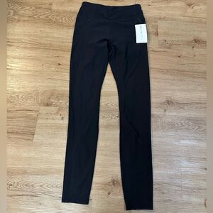 Athleta Quest Hybrid Tight Black High Waist Stash Pockets Size 6T NWT $98